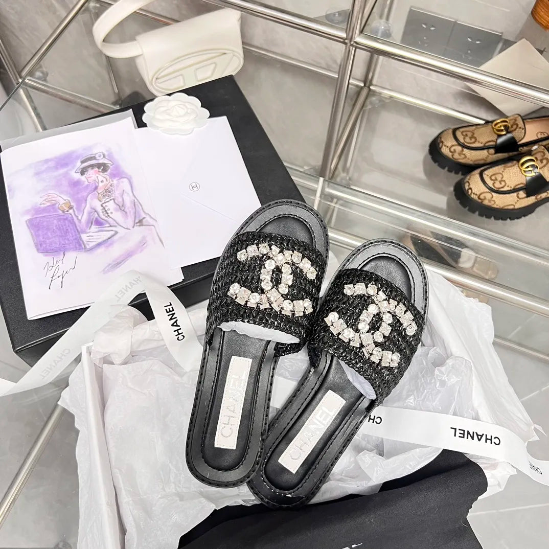 Women Slippers W615798
