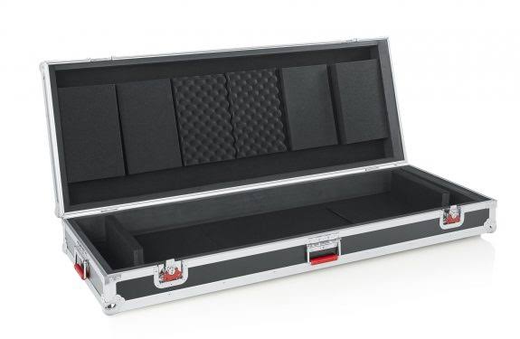 76 Note Road Case with Wheels A975650