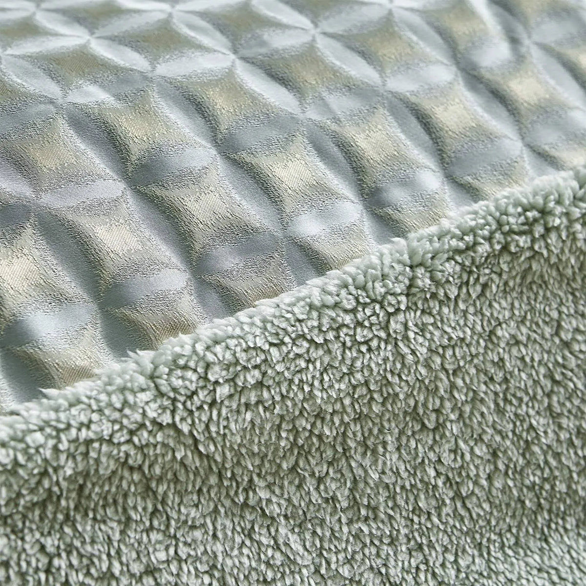 Oversized Jacquard Comforter Queen H967