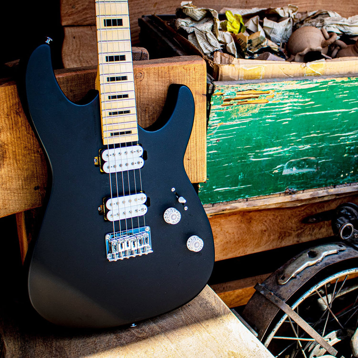 Satin Black Electric Guitar F554507