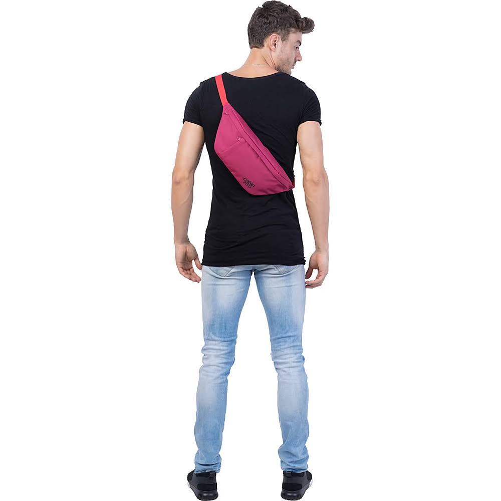 Classic Hip Pack 2L Absolute Black L30606