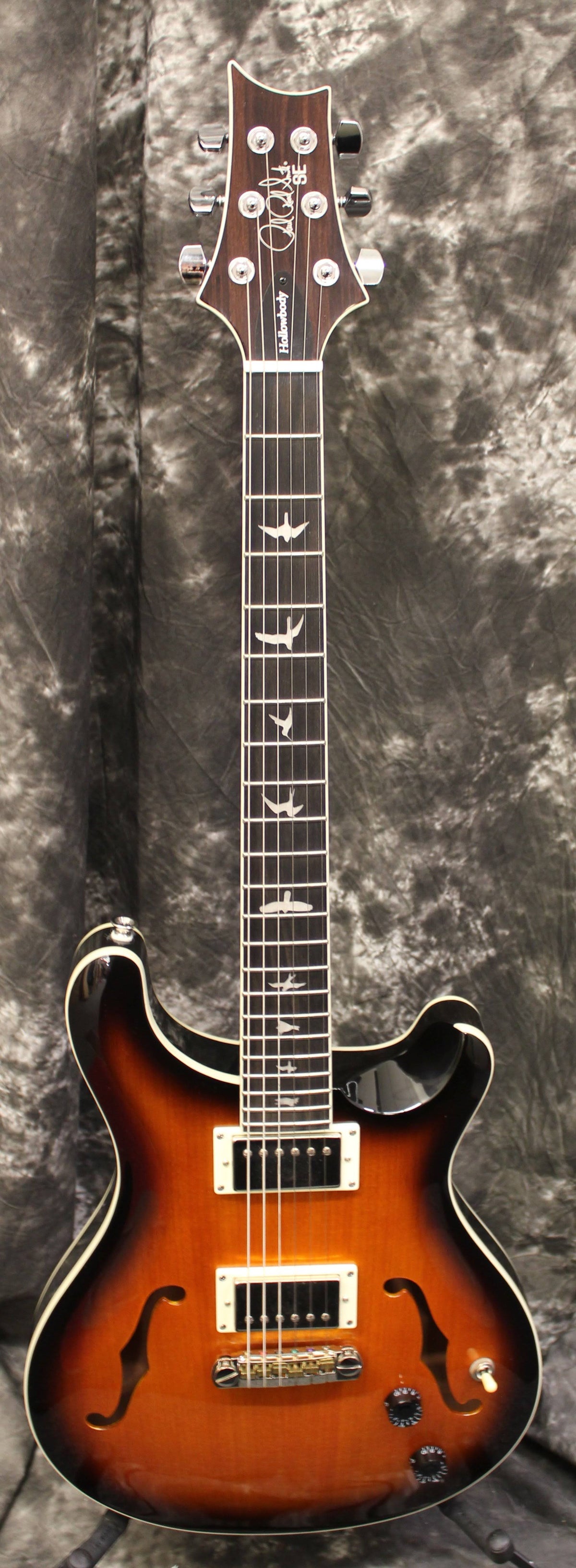 Hollowbody Tobacco Sunburst Guitar O387151