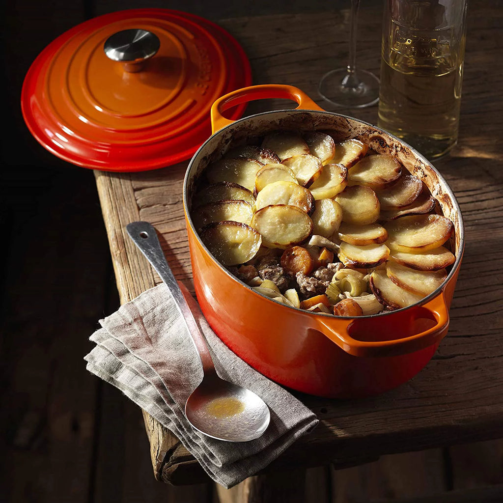 5 qt. Oval Dutch Oven K6221