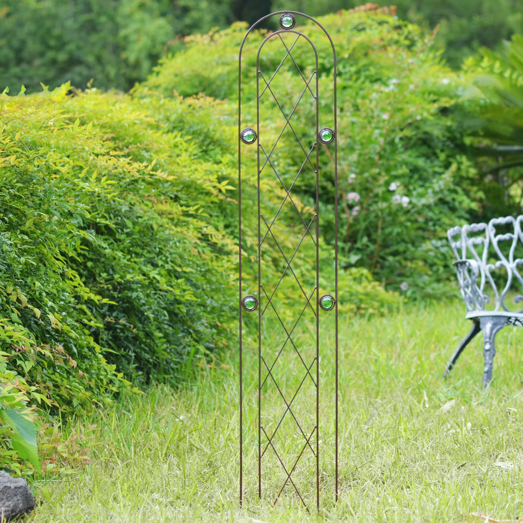 Metal Arched Trellis D103840