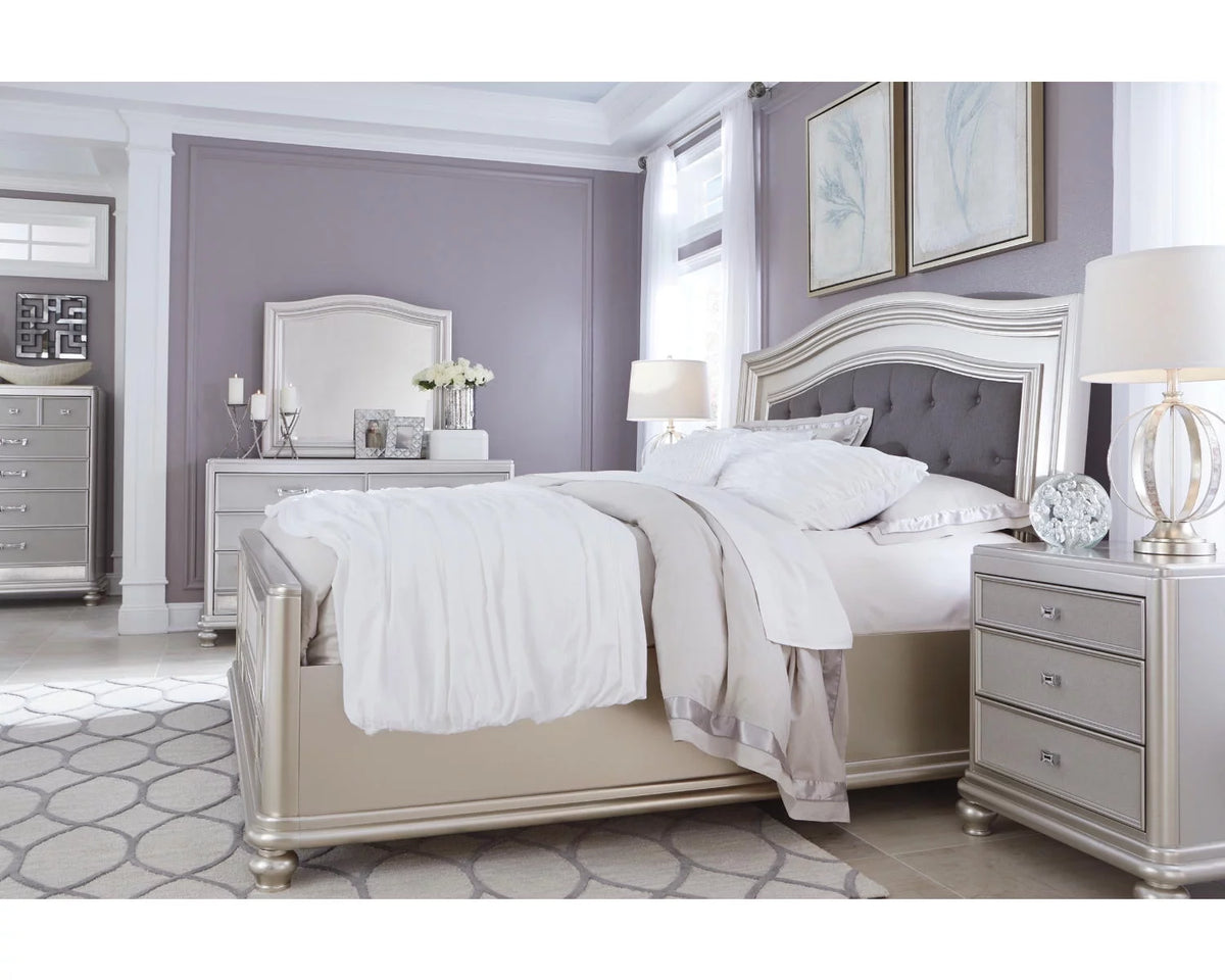 Silver 3 Drawer Nightstand D618061
