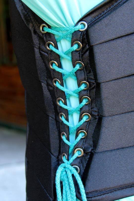 Medium Eventer Laces K765