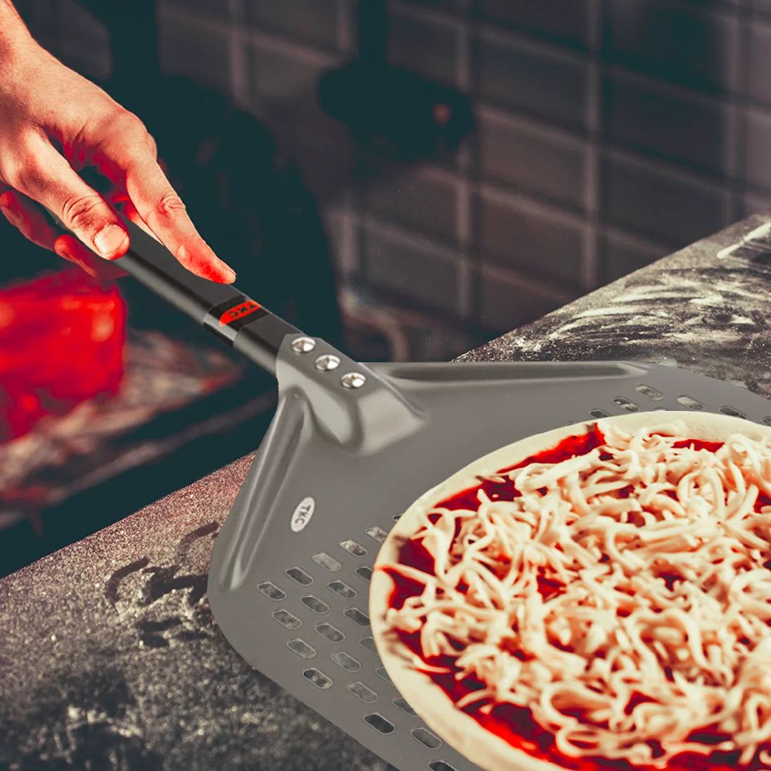 12 inch Perforated Aluminum Pizza Peel Y271156