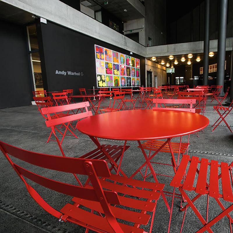 Round Bistro Table X411