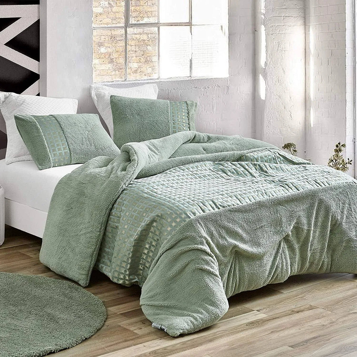Oversized Jacquard Comforter Queen H967