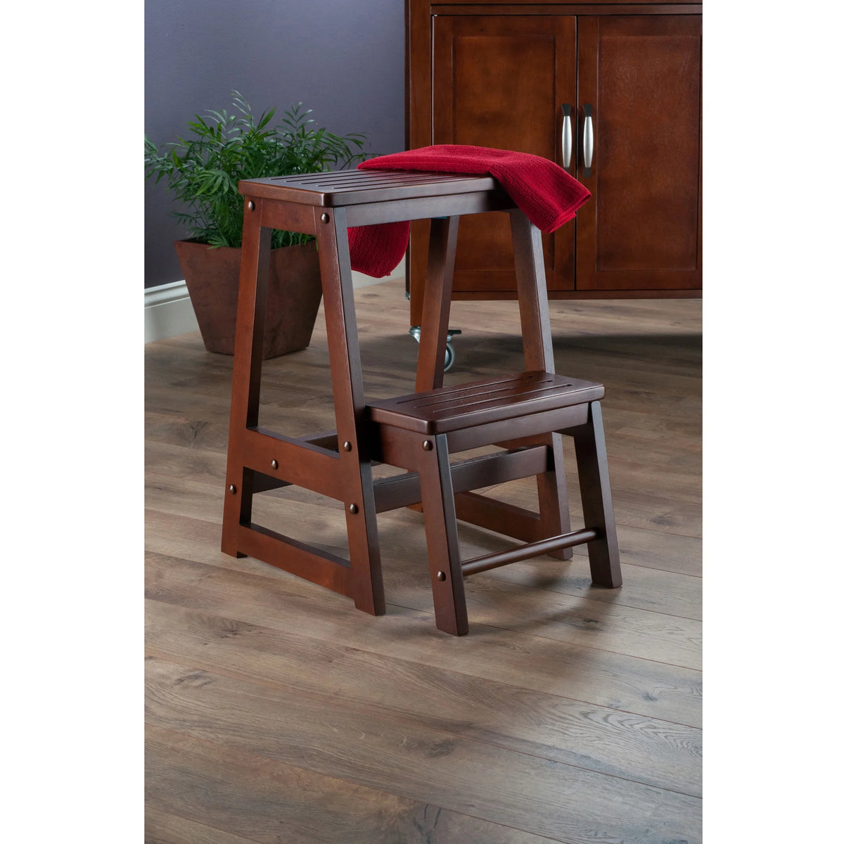 Walnut Finish Step Stool U284